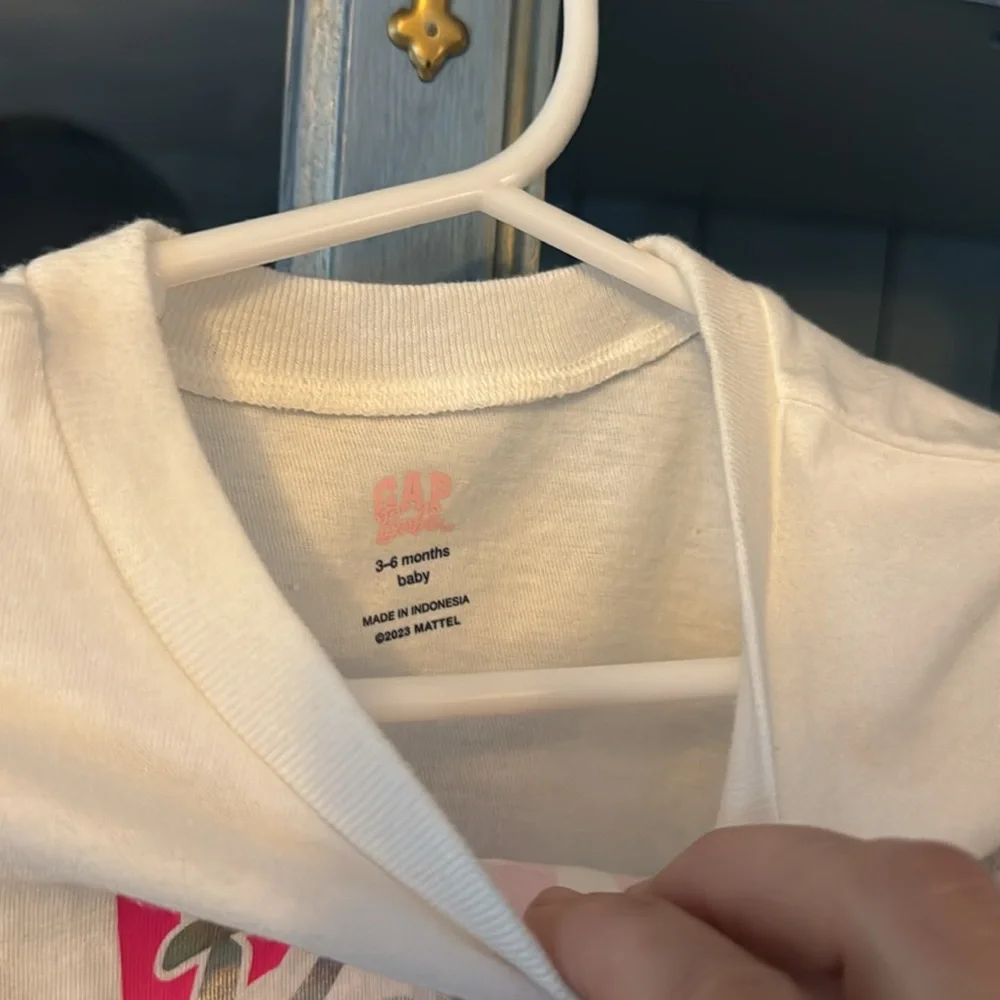 Baby Gap Barbie Pink tshirt white